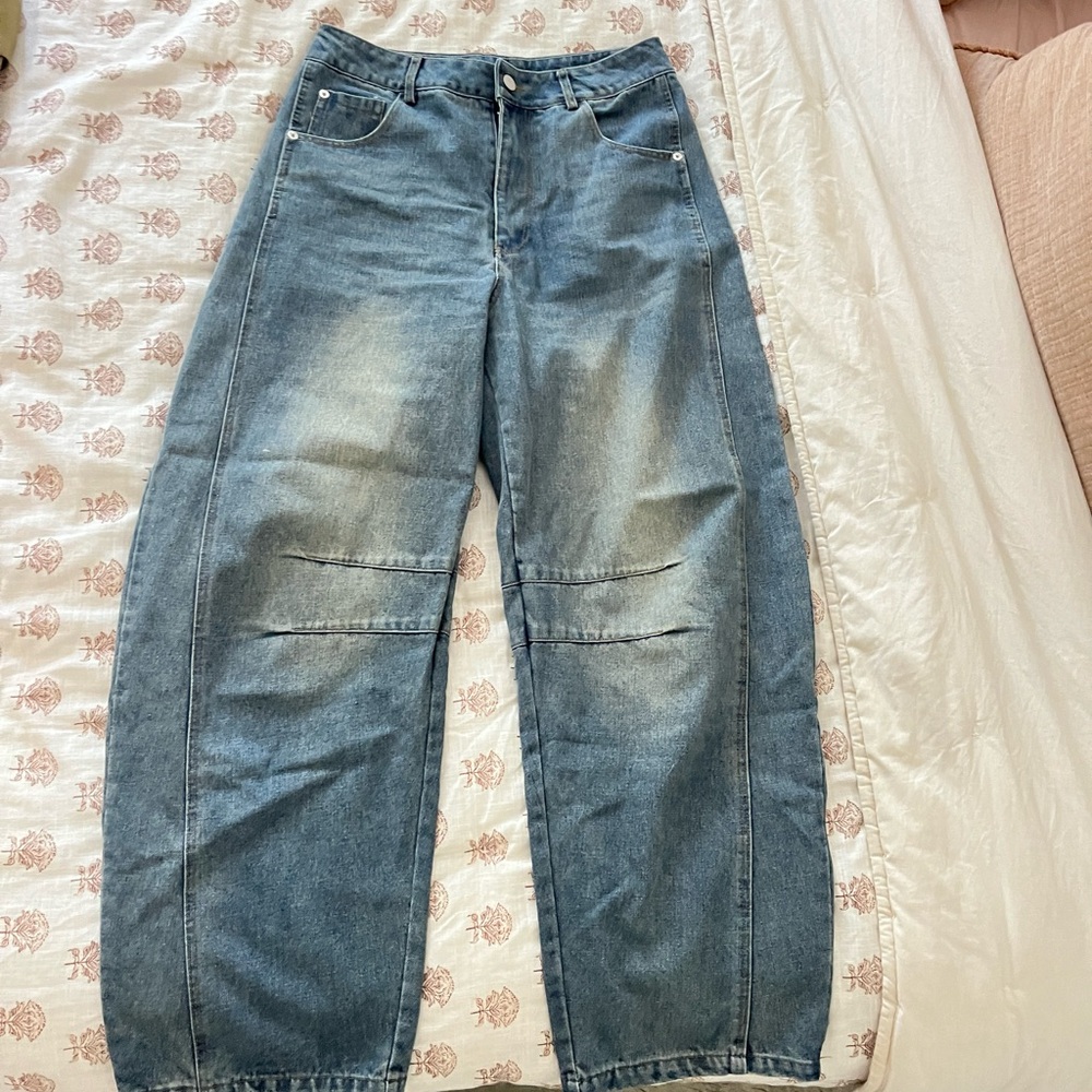 Barrel Jeans